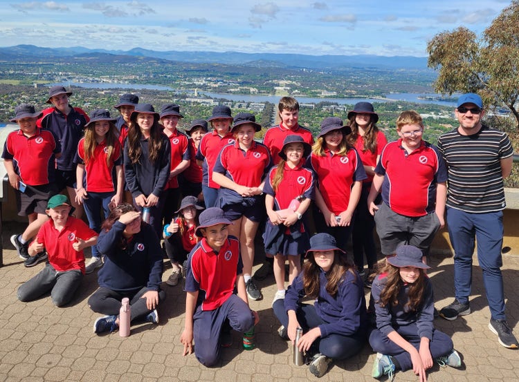 Year 5/6 students at lookout in Canberra